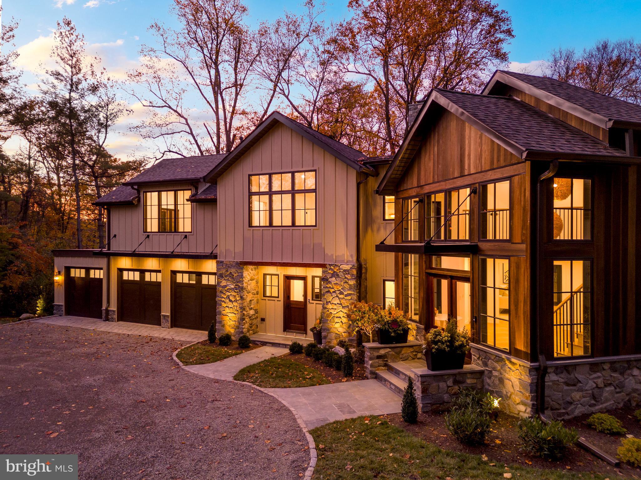 CHESTNUT HILL - Residential
