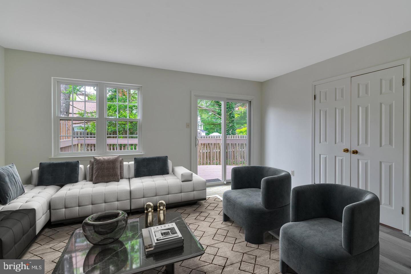 EAGLE CROSSING - Residential Lease