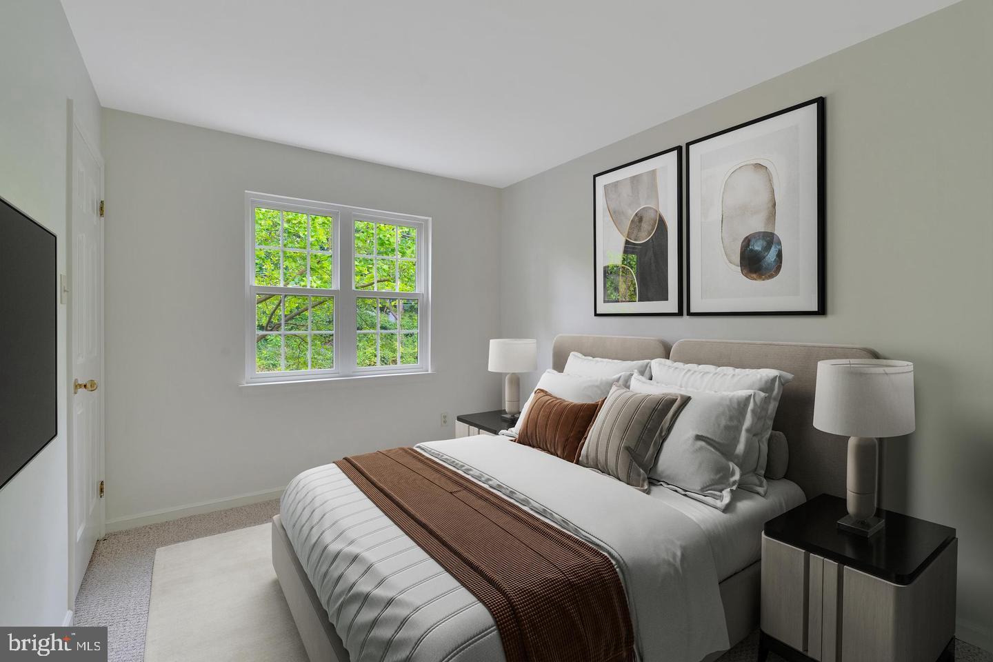 EAGLE CROSSING - Residential Lease