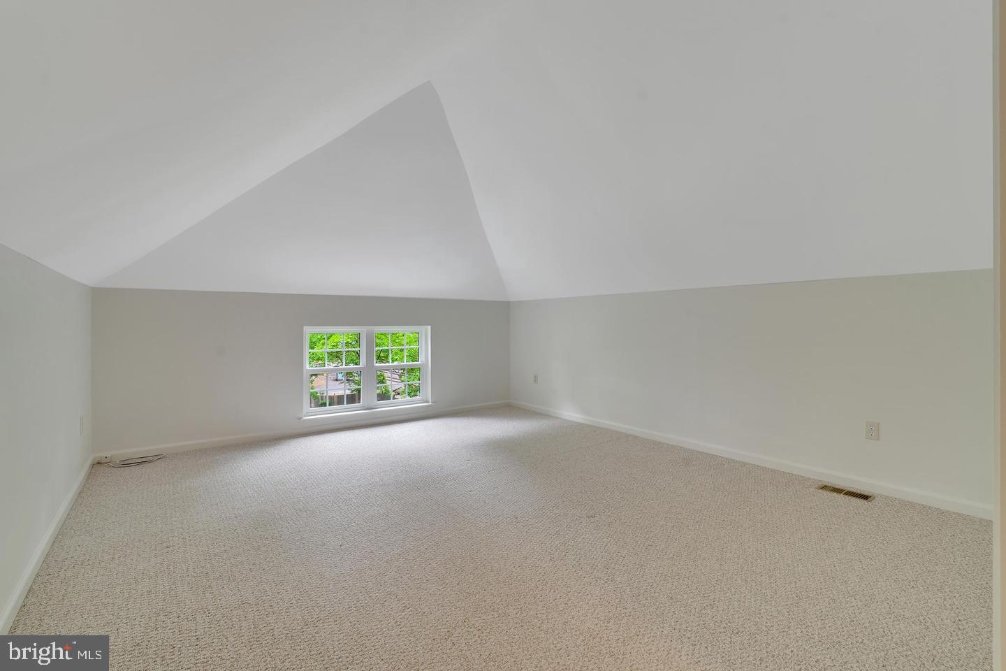 EAGLE CROSSING - Residential Lease