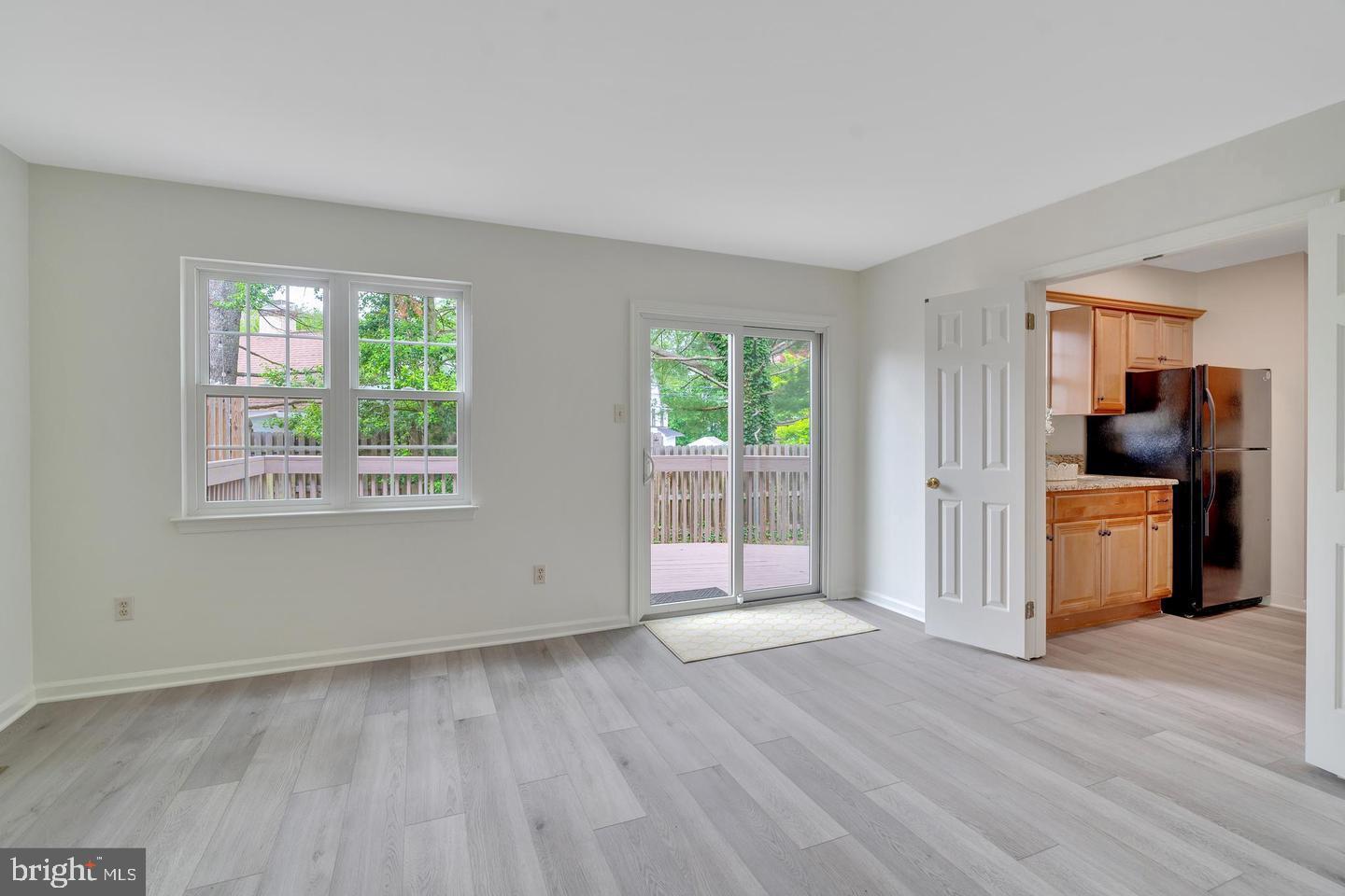 EAGLE CROSSING - Residential Lease