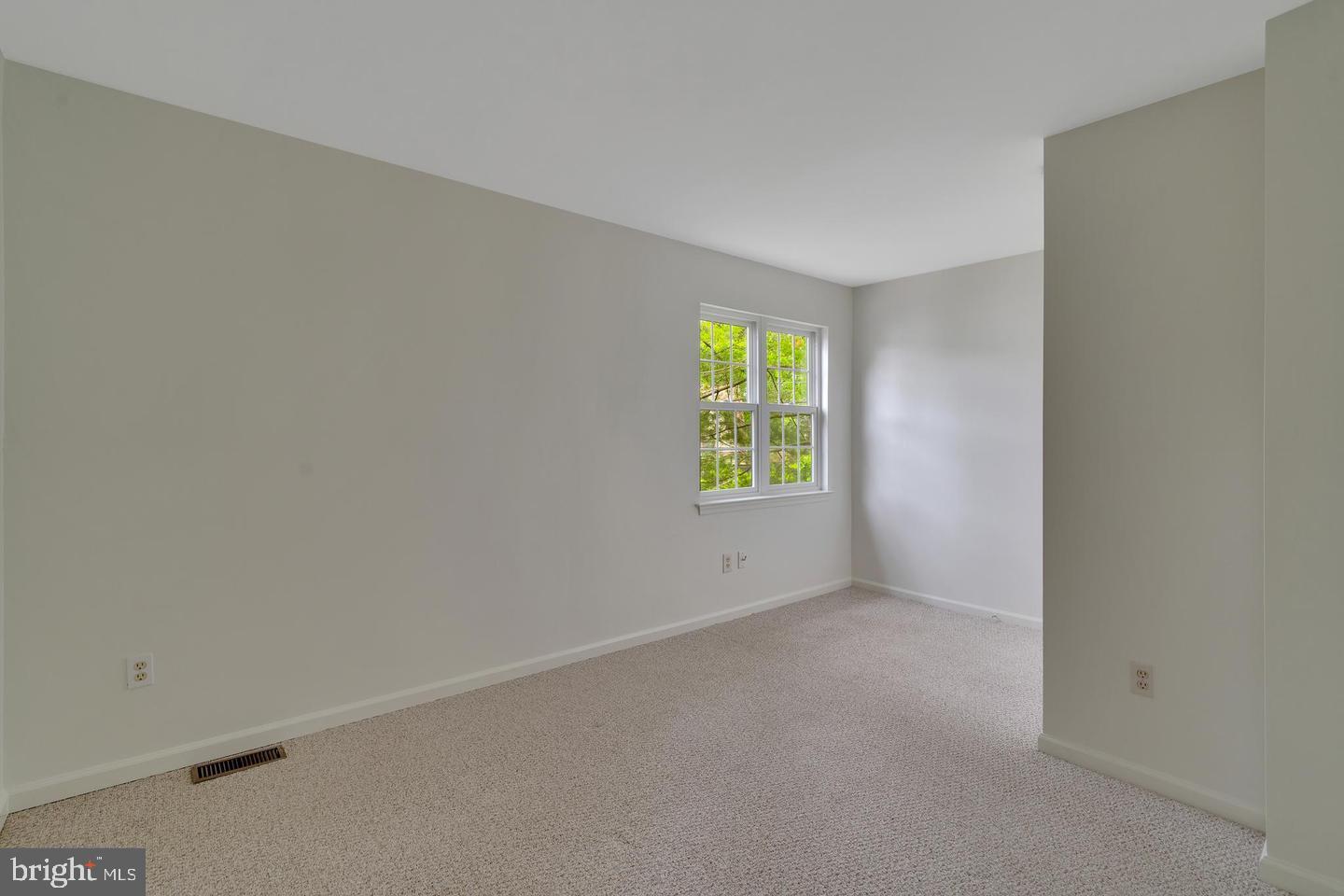 EAGLE CROSSING - Residential Lease