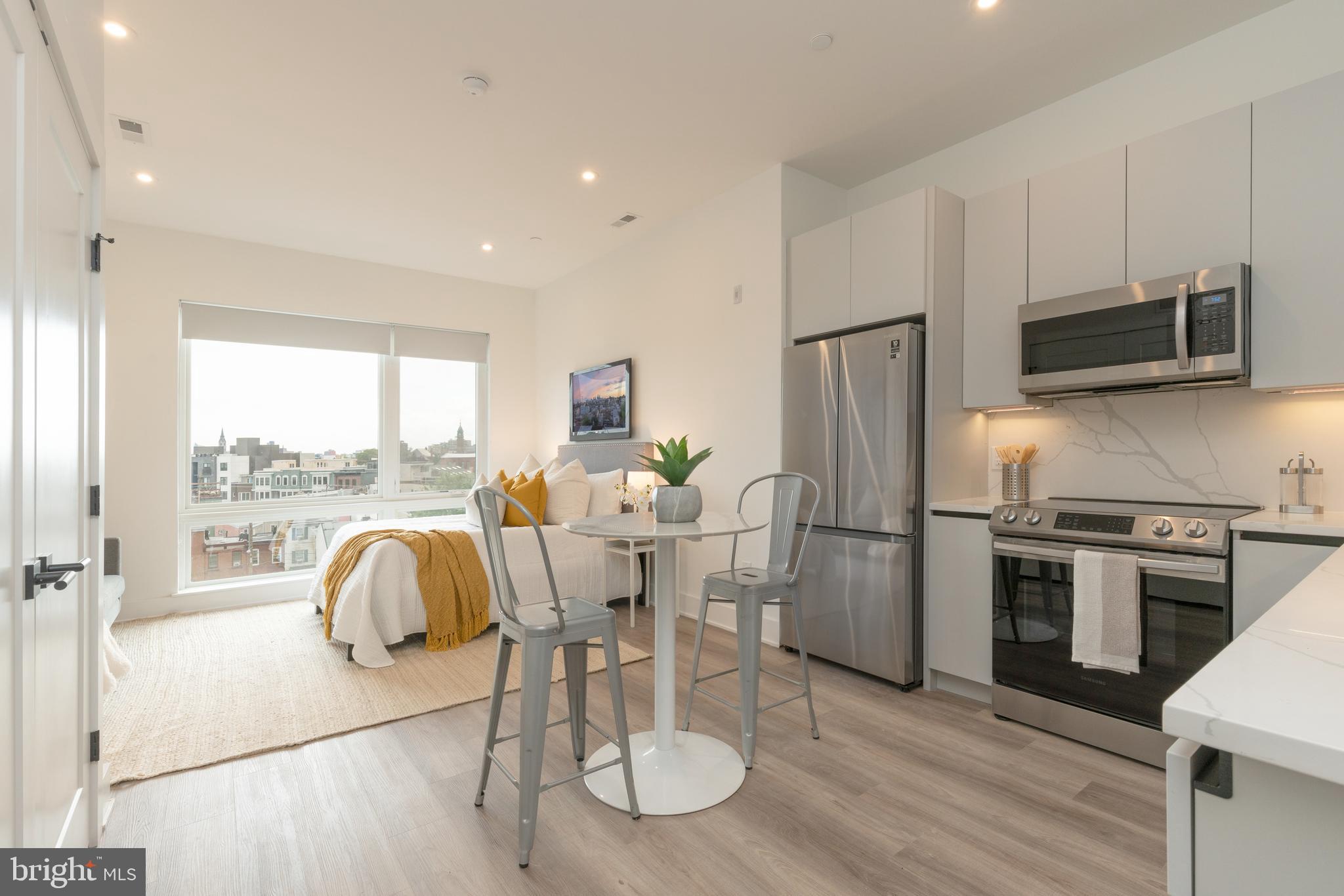 1421 E COLUMBIA AVENUE 301