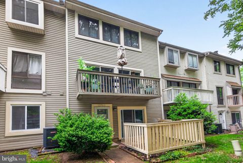 Photo of 12763 Cara Drive #10-C6, WOODBRIDGE, VA 22192 (MLS # VAPW2119340)