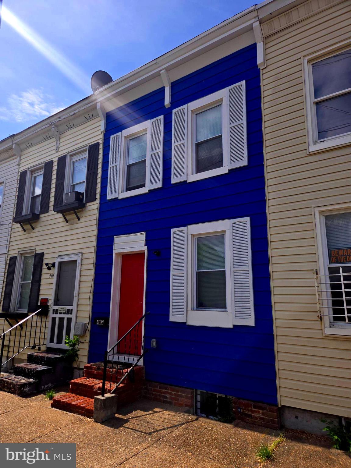 Completely renovated in 2022, this 2 bed, 1 bath gem is move-in ready! Enjoy a gourmet kitchen with wood cabinets, granite counters, and stainless steel appliances. Luxury plank flooring flows seamlessly throughout, leading to a convenient first-floor laundry. Formal living and dining spaces offer ample room for entertaining. With a fenced yard and maintenance-free exterior,this property is ideal for anyone interested in urban living. Washer and dryer is included. No Pets. Screening must be completed via Zillow prior to viewing the property.