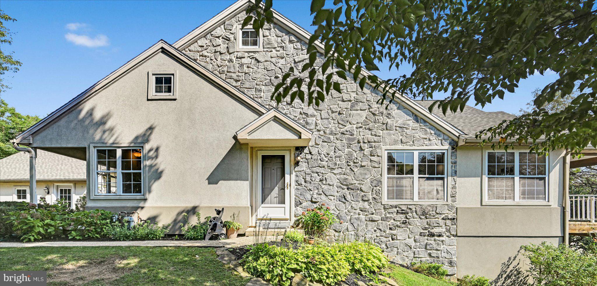 801 TANGLEGATE PLACE