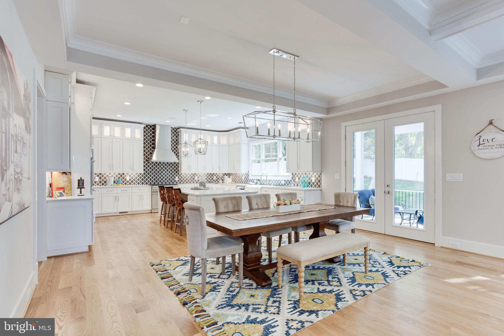 VIENNA WOODS - Residential