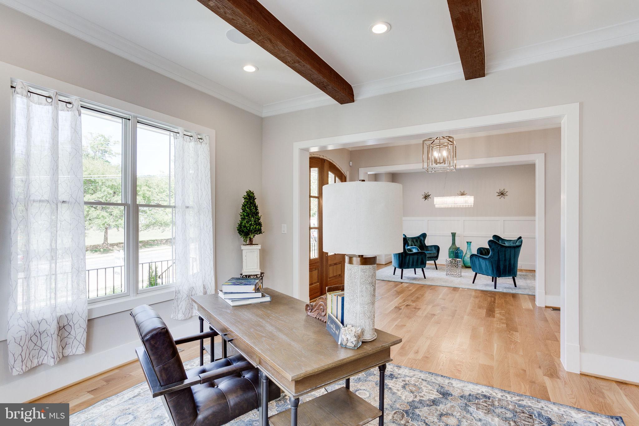 VIENNA WOODS - Residential