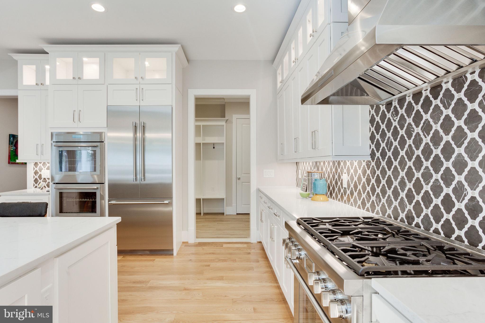 VIENNA WOODS - Residential