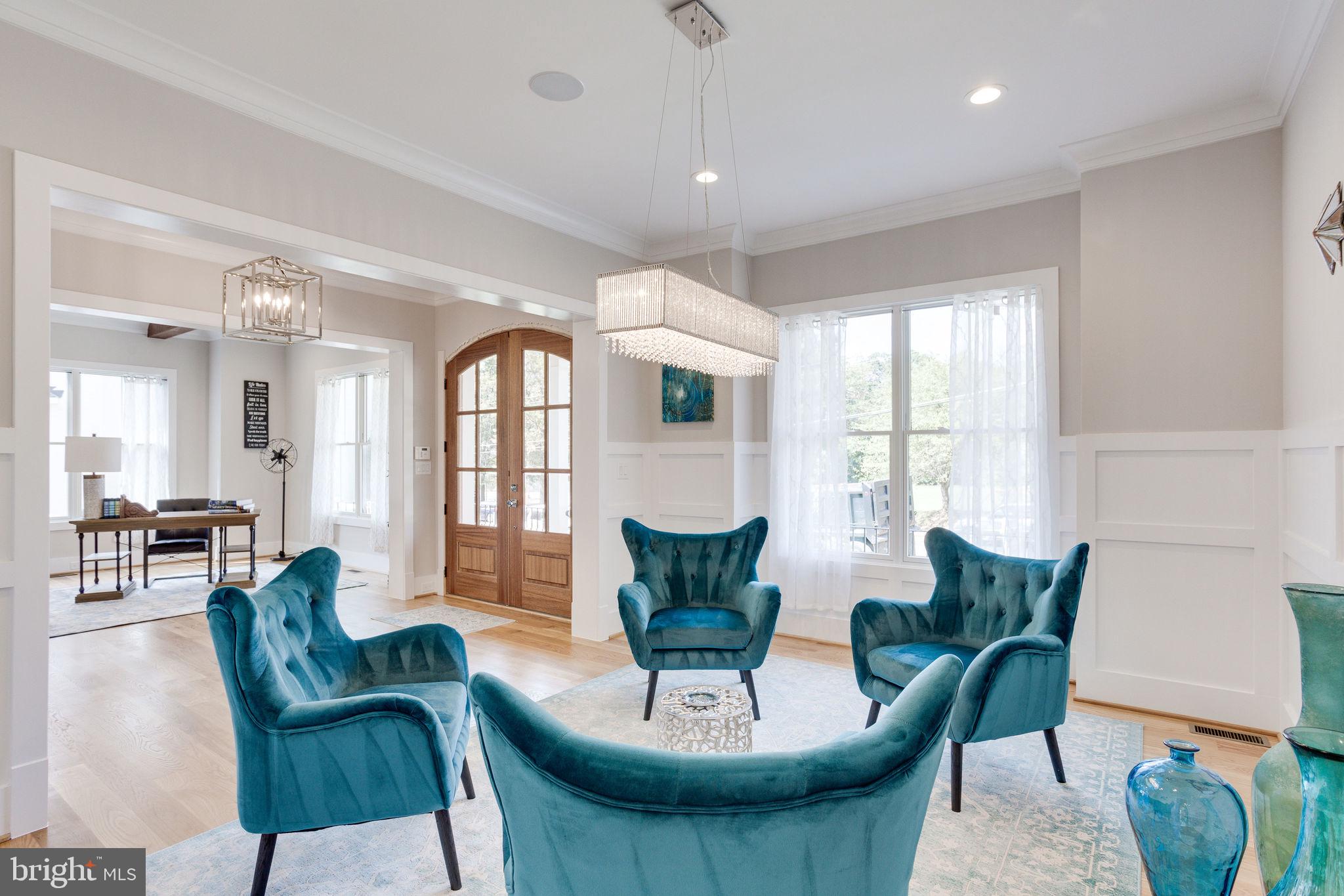 VIENNA WOODS - Residential