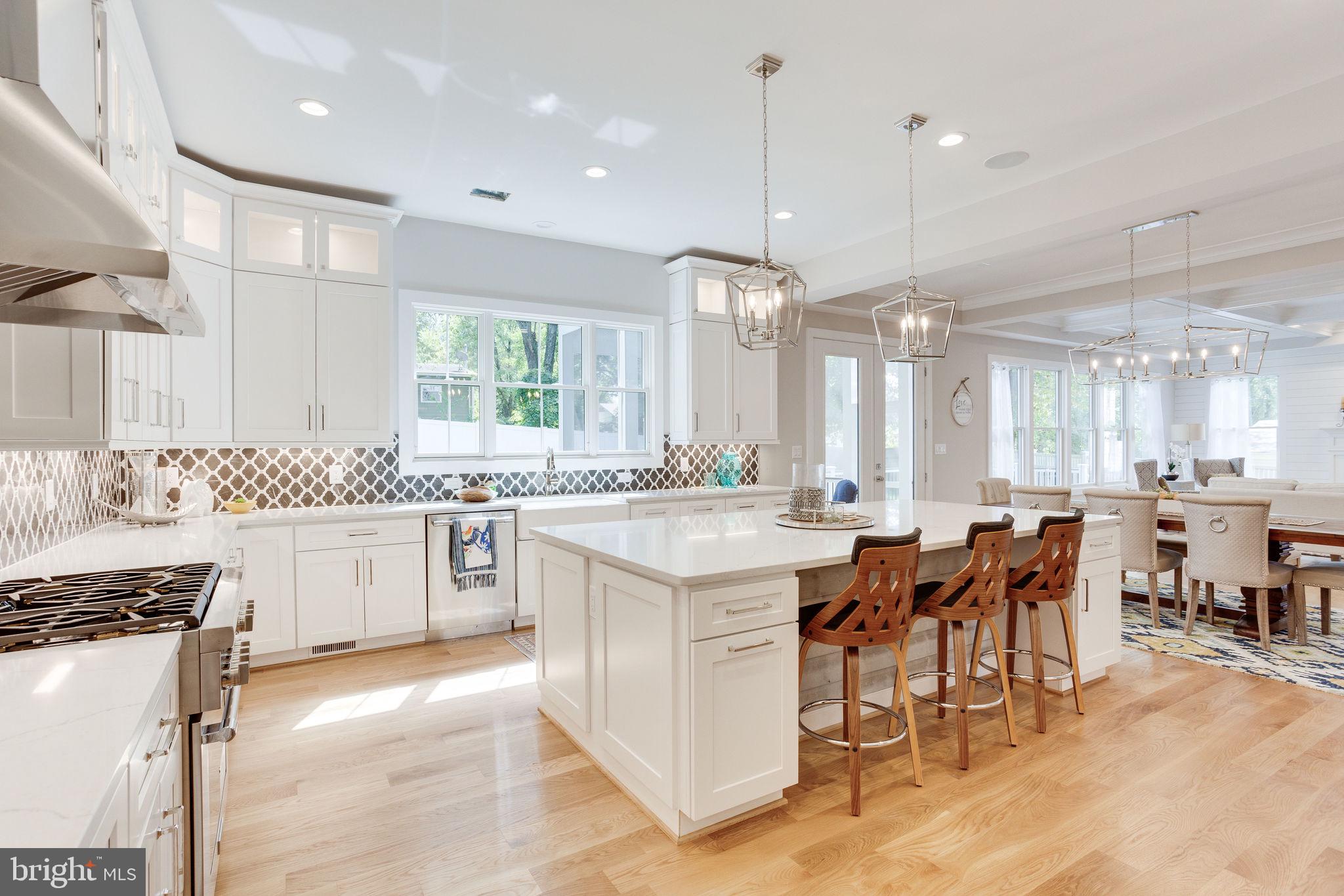 VIENNA WOODS - Residential