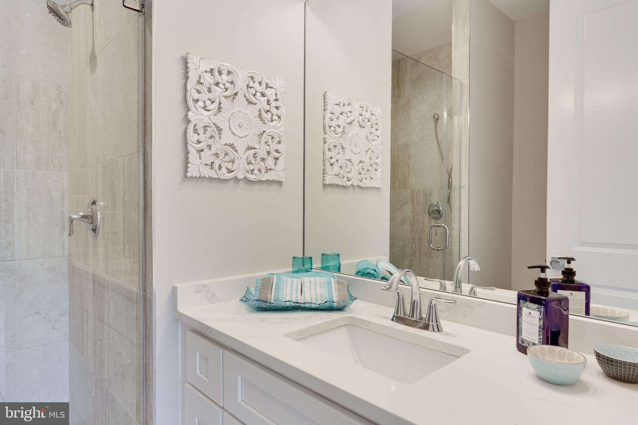 VIENNA WOODS - Residential