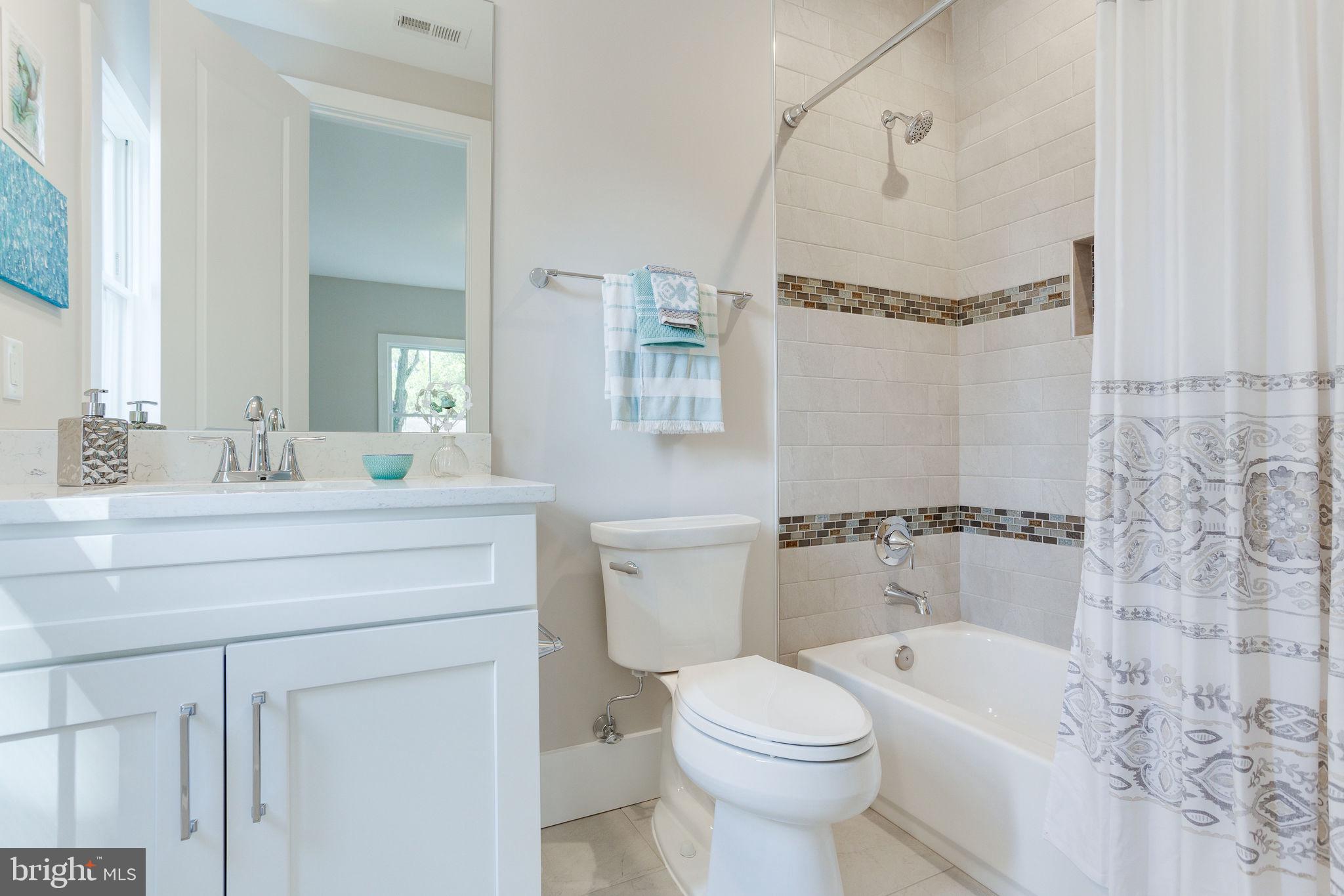 VIENNA WOODS - Residential