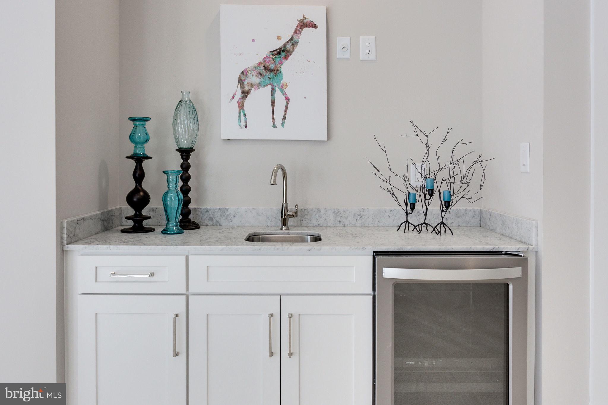 VIENNA WOODS - Residential