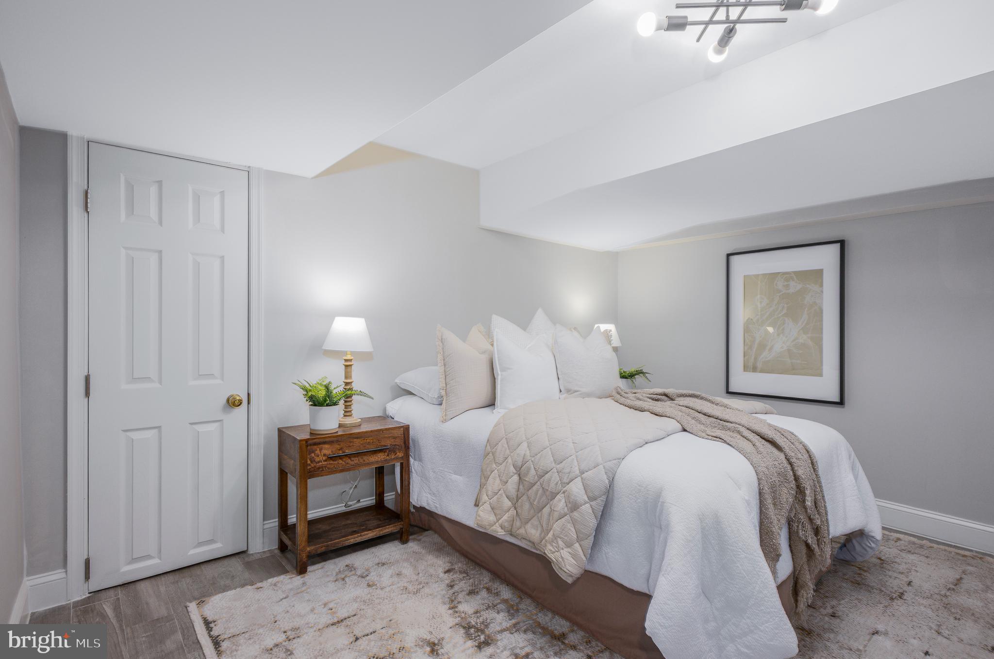 HOMELAND HISTORIC DISTRICT - Residential