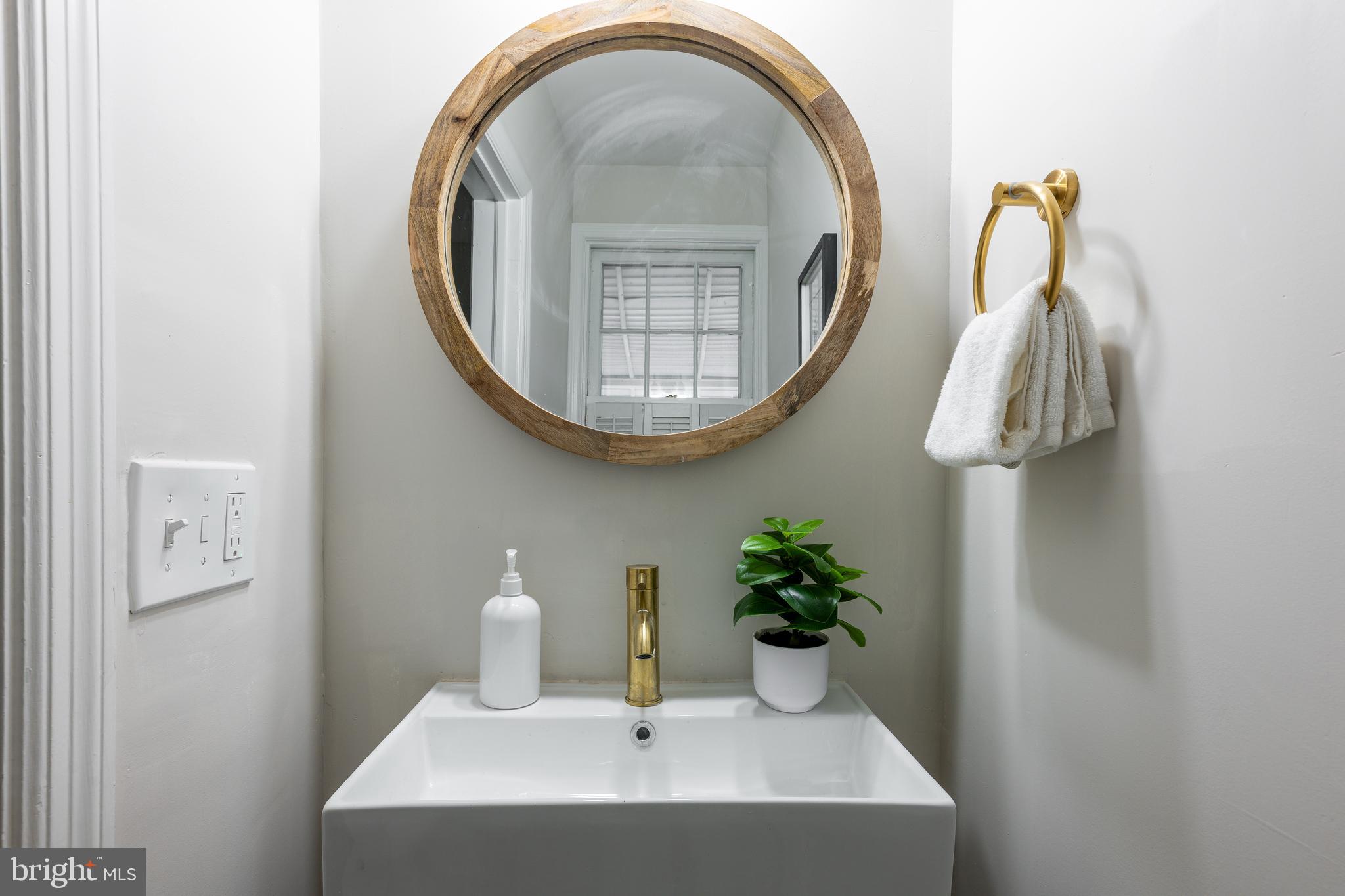 HOMELAND HISTORIC DISTRICT - Residential