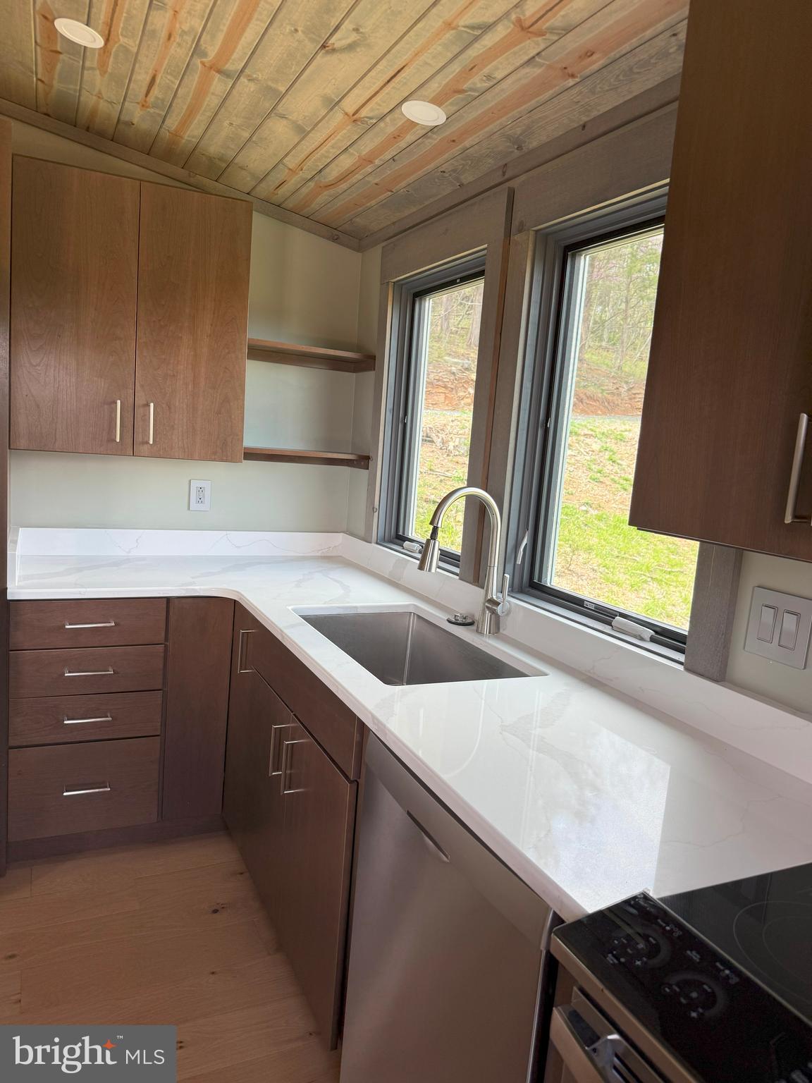 LOST RIVER VALLEY (LRVPOA) - Residential