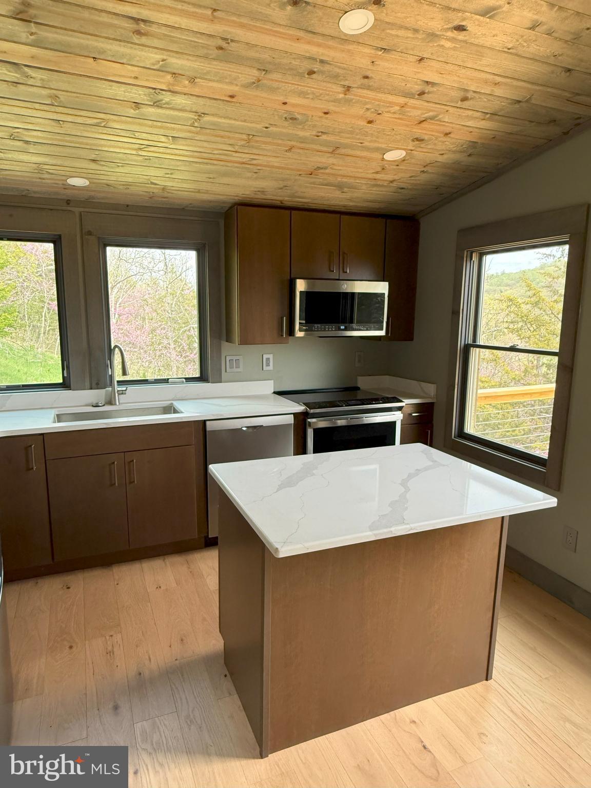 LOST RIVER VALLEY (LRVPOA) - Residential