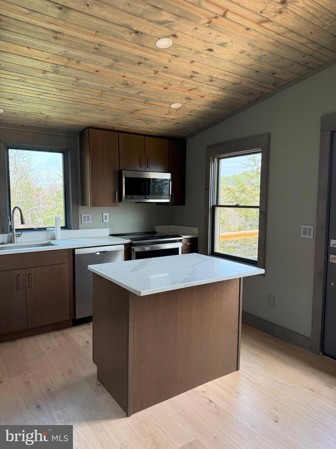 LOST RIVER VALLEY (LRVPOA) - Residential