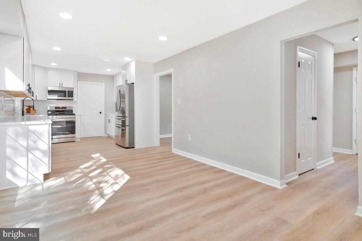 KENILWORTH - Residential