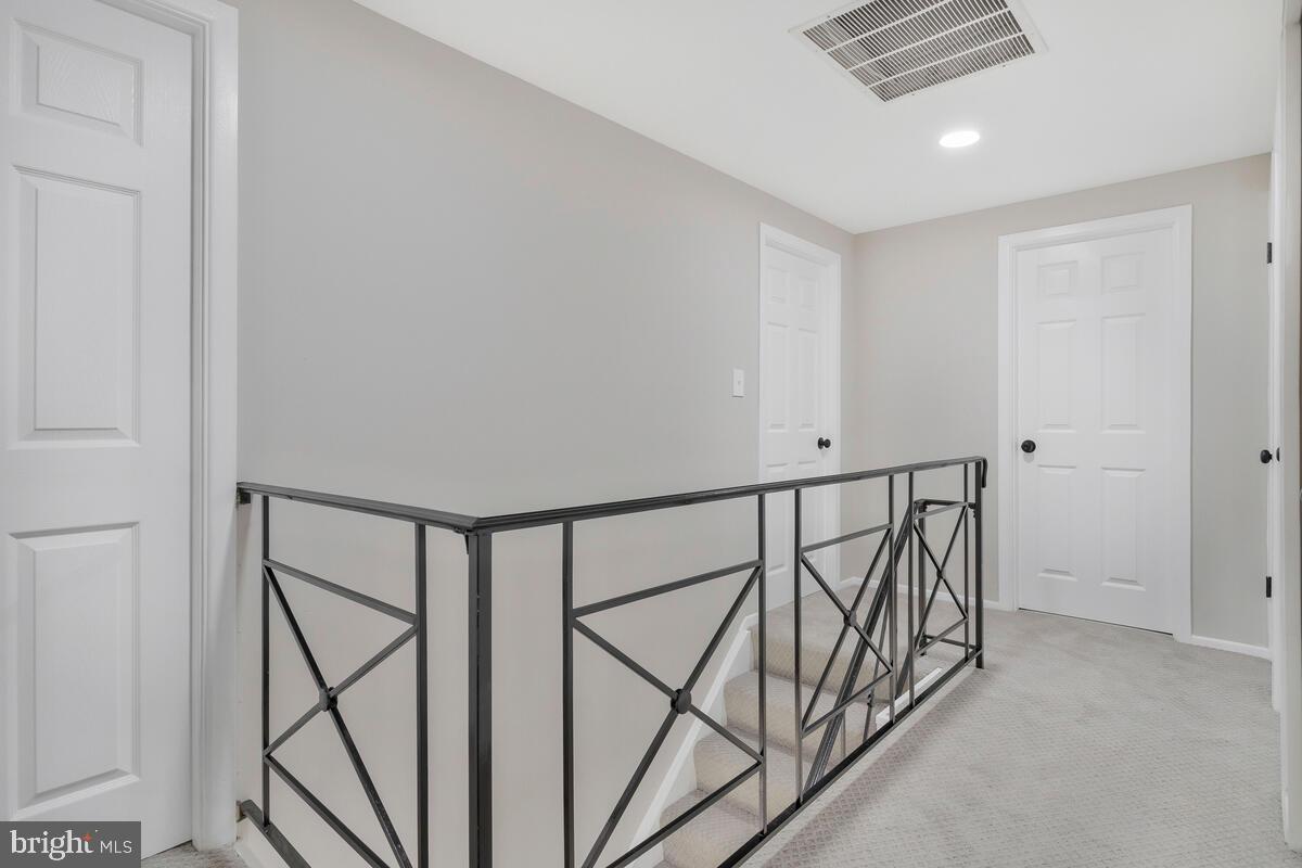 KENILWORTH - Residential