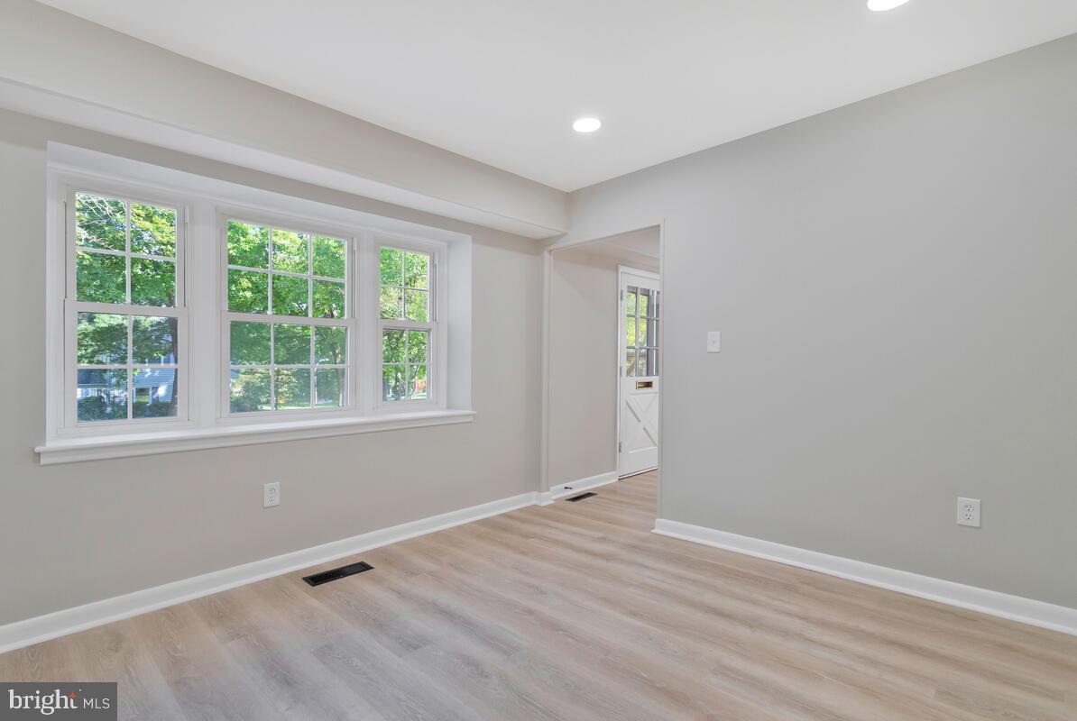 KENILWORTH - Residential