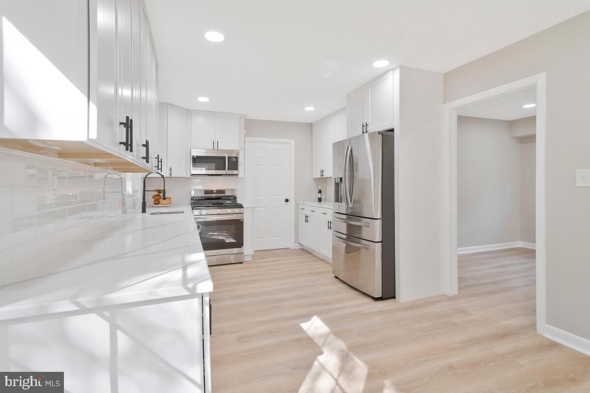 KENILWORTH - Residential