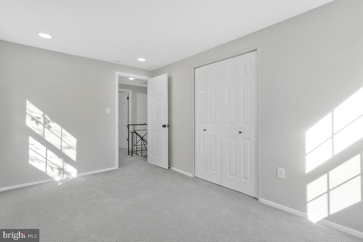 KENILWORTH - Residential