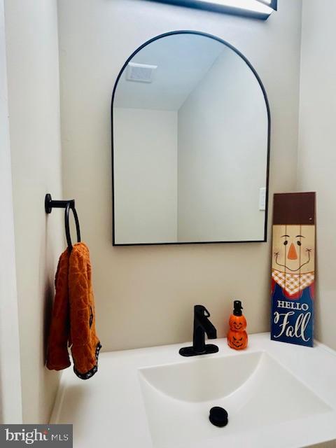 KENILWORTH - Residential