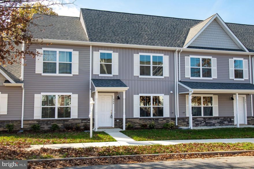 Three bedroom, two and half bath new construction townhome located in Patriot Square. Through the front door you are welcomed to a large living room that offers ample kitchen table space and bar seating. This leads you to the kitchen with granite countertops, stainless steel appliances, and shaker cabinets.  Out the sliding back door offers easy access steps to your back yard which backs up to an open grass and wooded parcel. Upstairs offers three well sized bedrooms with large closets and carpeting and two full bathrooms. This home provides close proximity to Easton's restaurants, grocery stores, and shops.