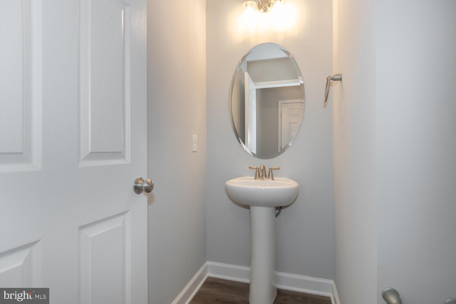 PATRIOT SQUARE - Residential Lease