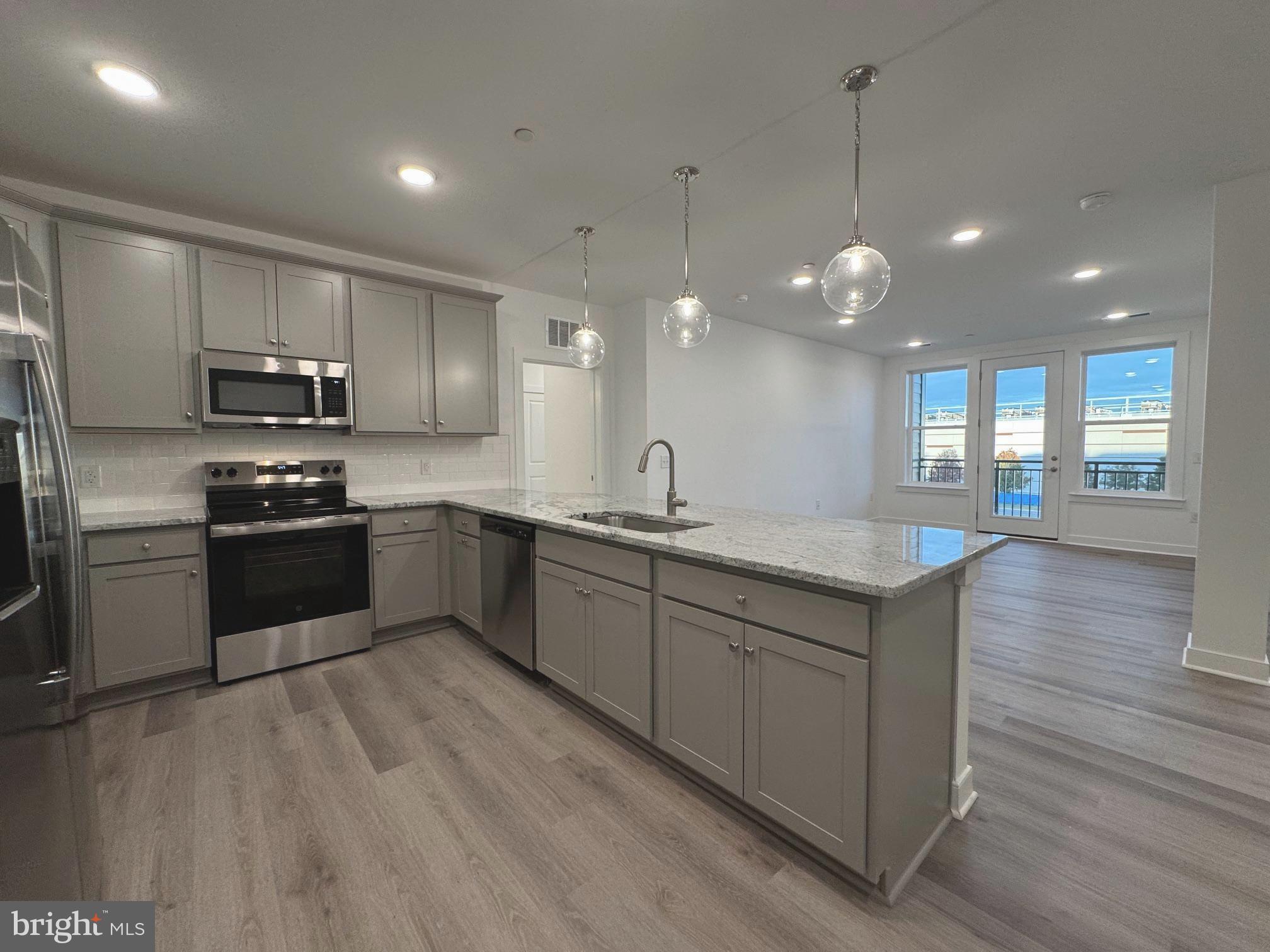 WAXPOOL CROSSING - Residential Lease