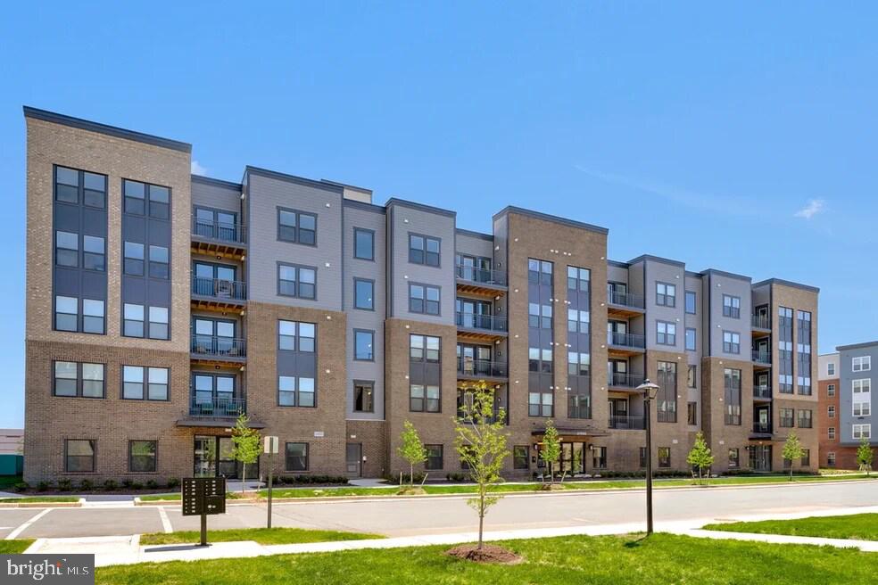 WAXPOOL CROSSING - Residential Lease