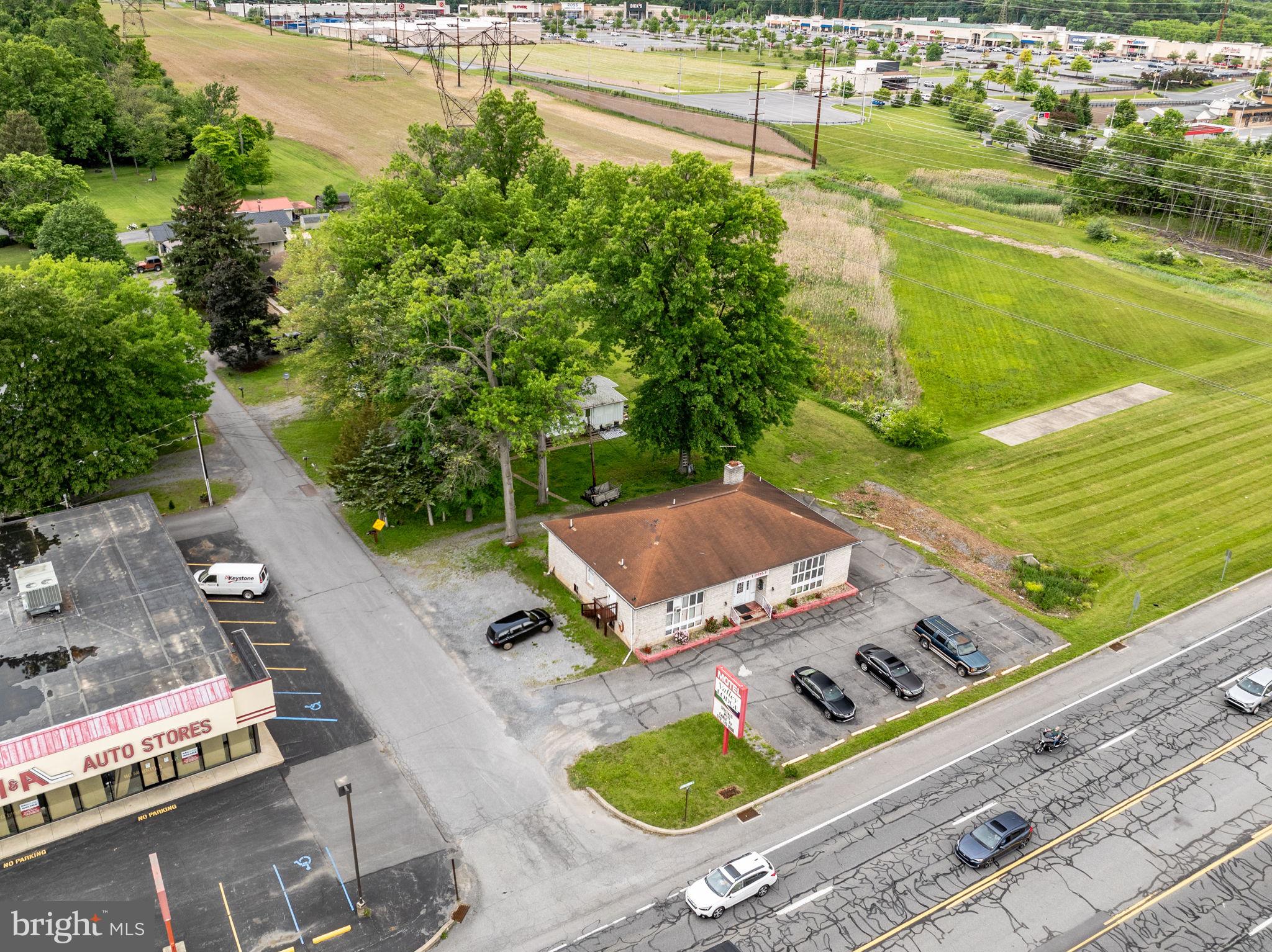 2103 N SUSQUEHANNA TRAIL