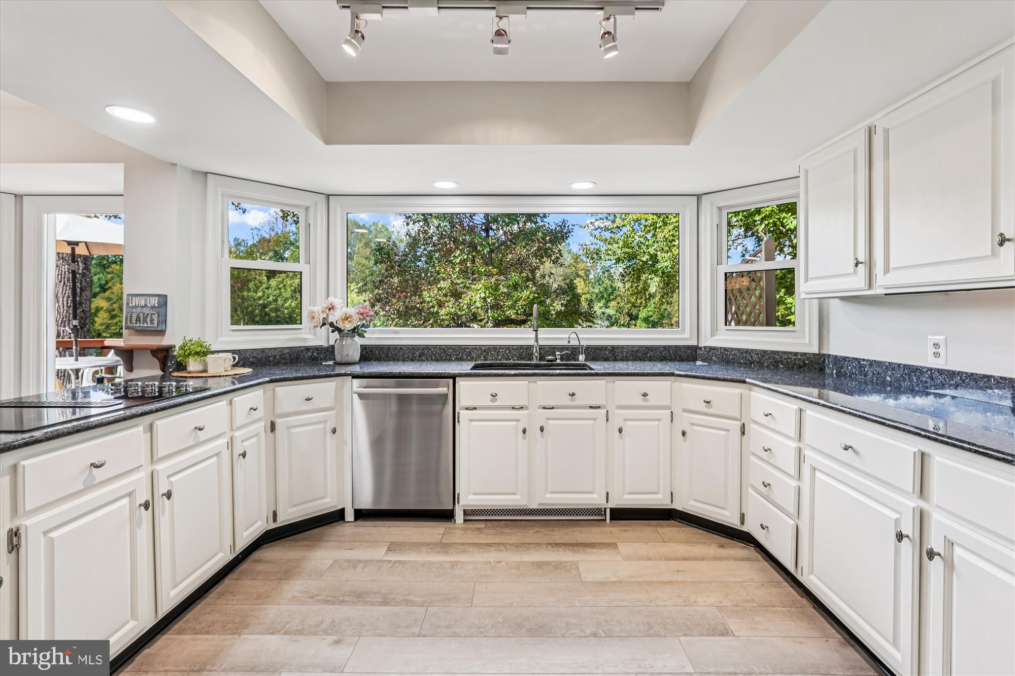 MONTCLAIR - Residential