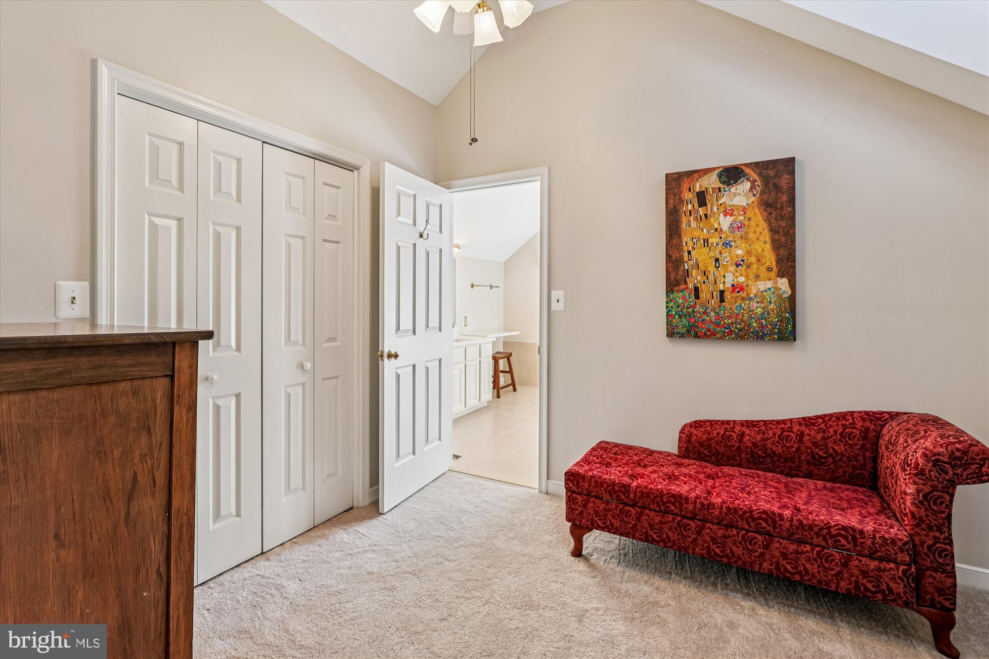 MONTCLAIR - Residential