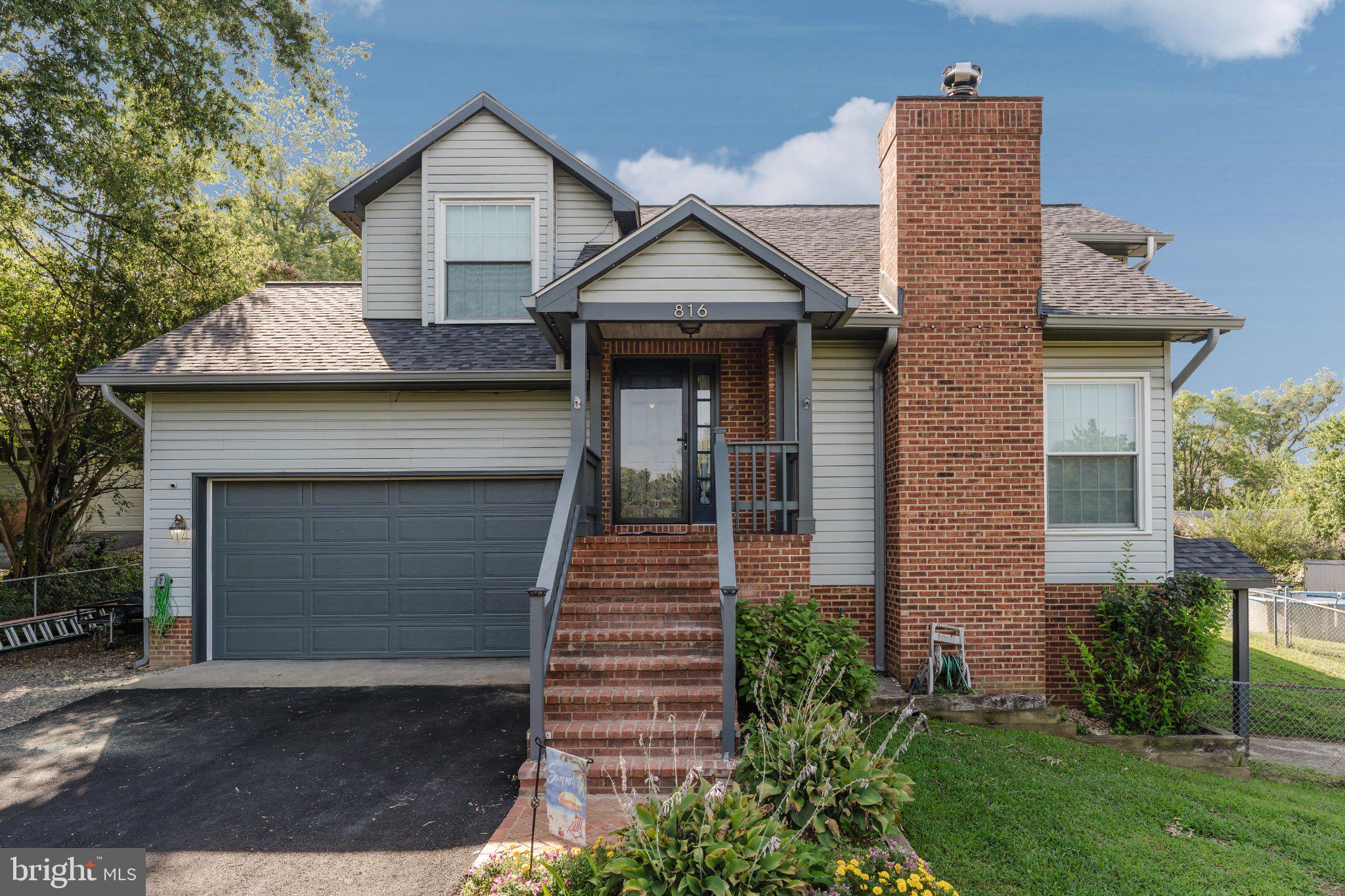 816 NORTHSIDE DRIVE