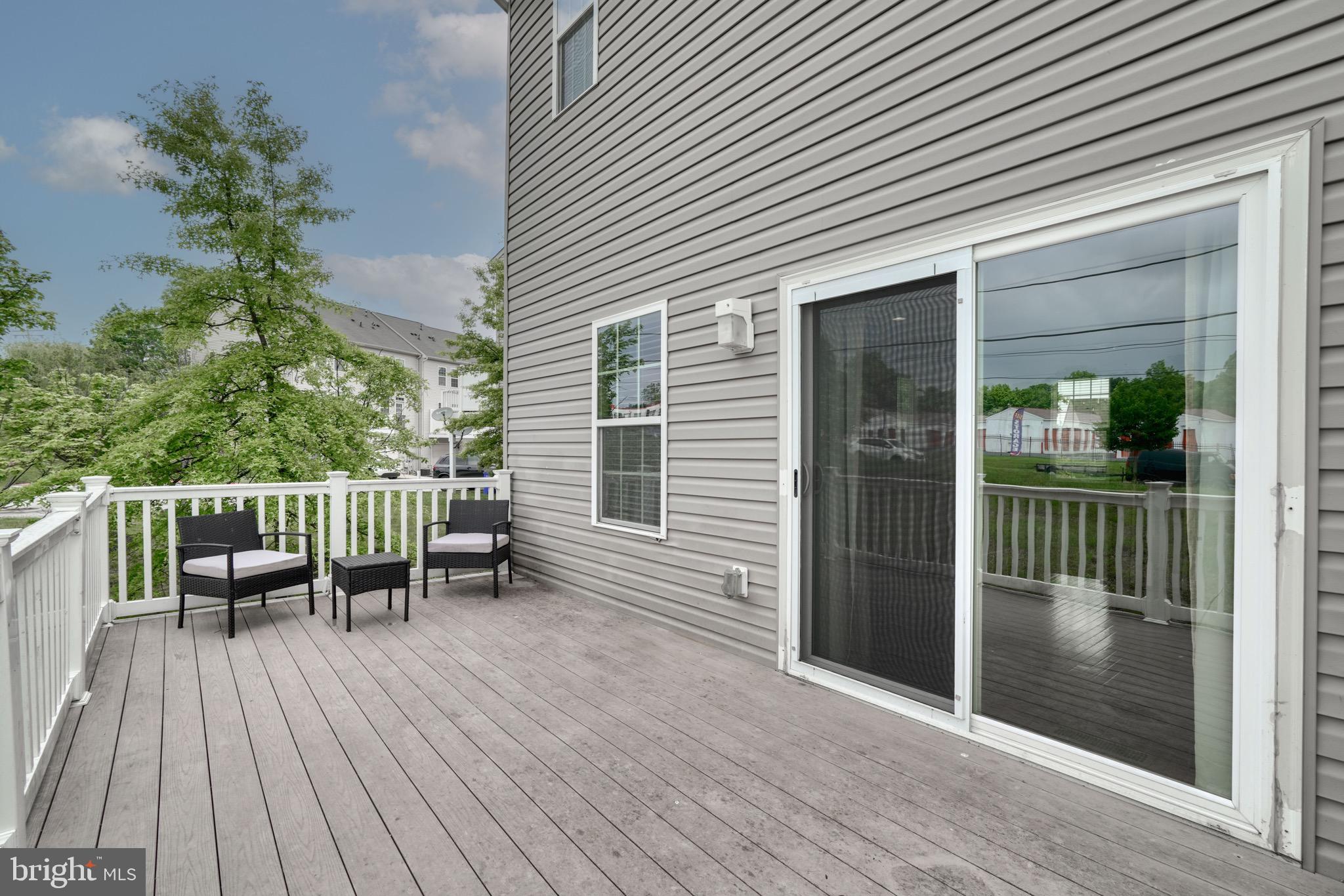 HOWARD SQUARE - Residential Lease