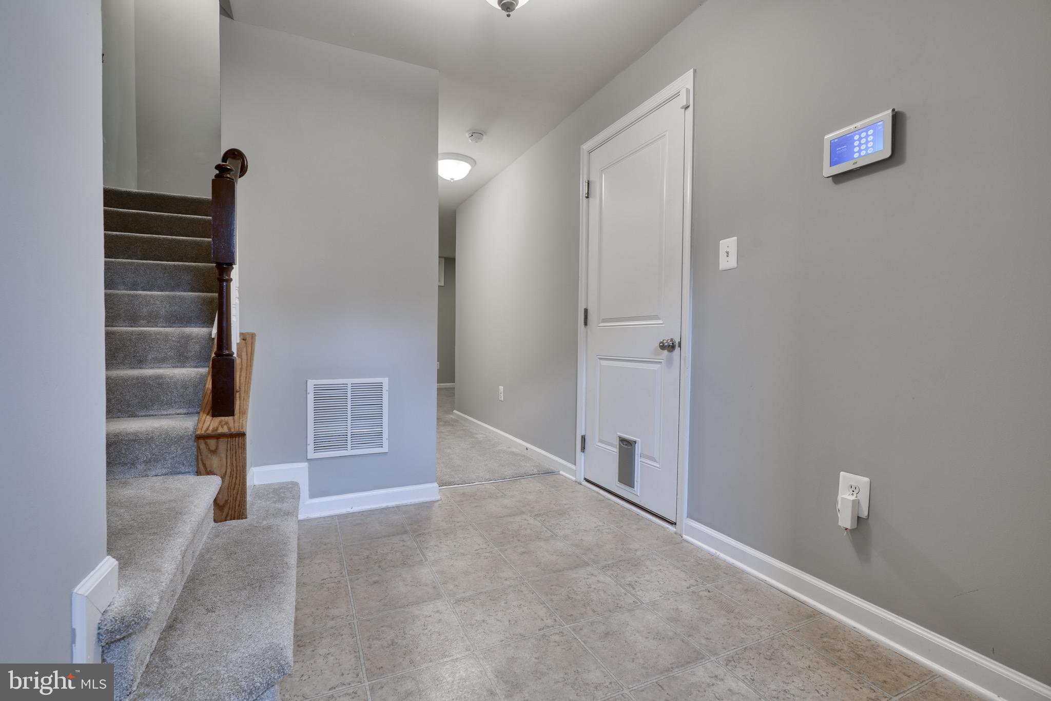 HOWARD SQUARE - Residential Lease