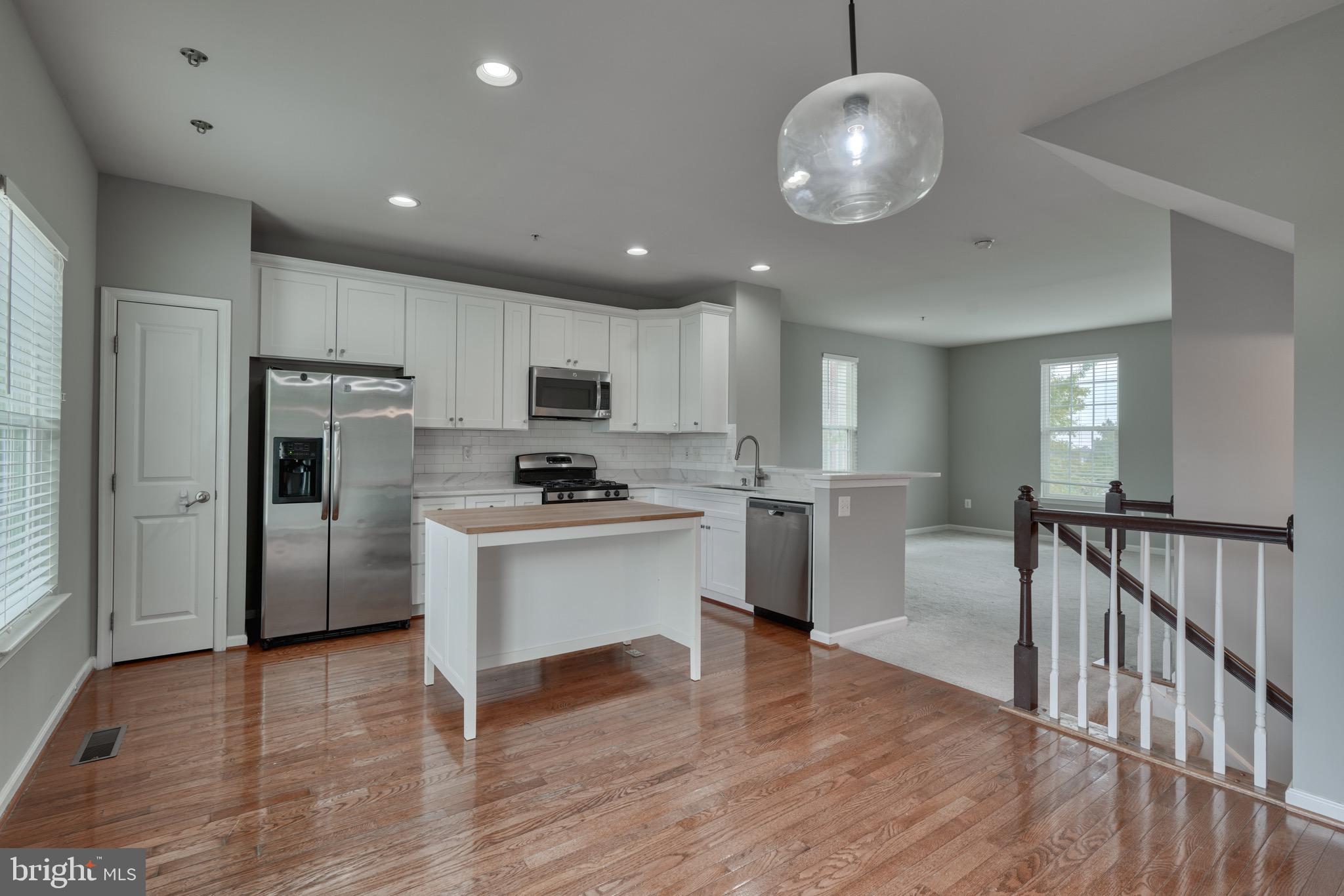 HOWARD SQUARE - Residential Lease