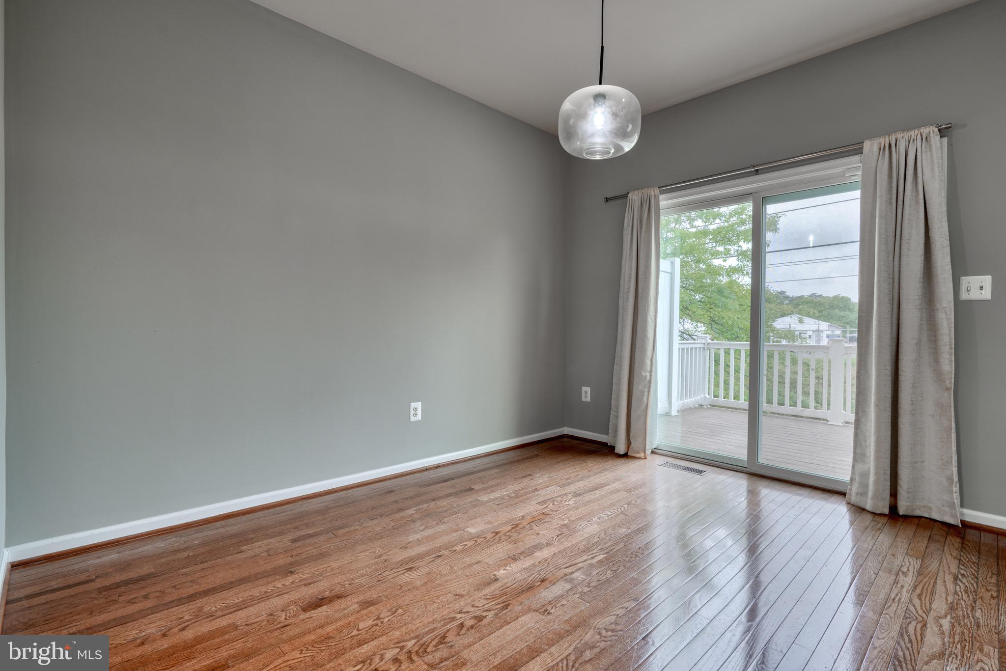 HOWARD SQUARE - Residential Lease