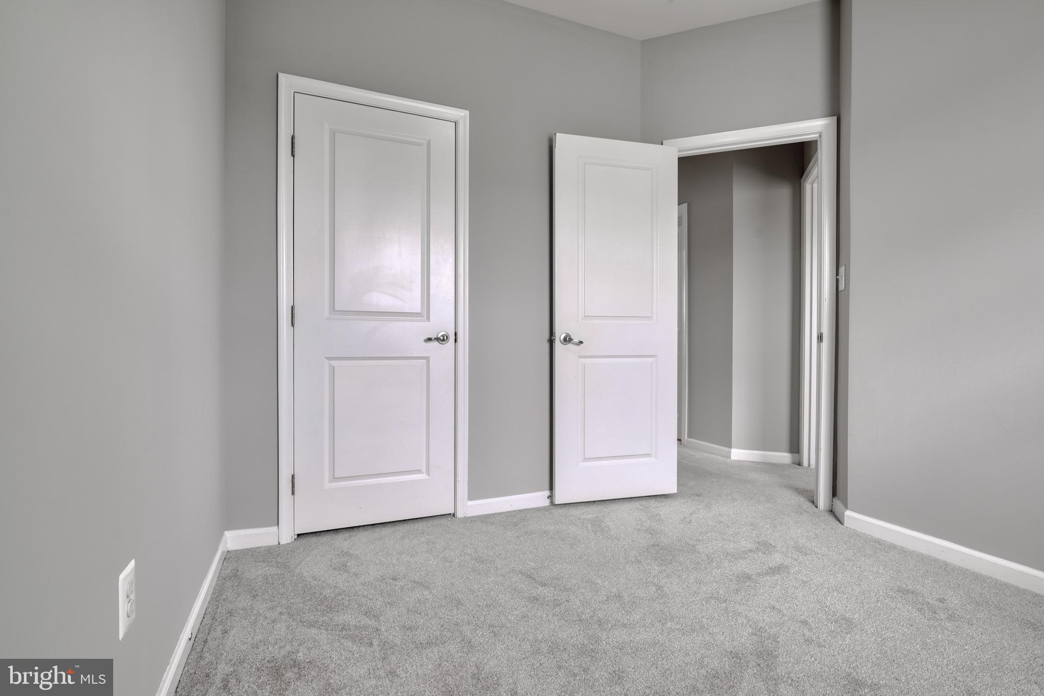 HOWARD SQUARE - Residential Lease