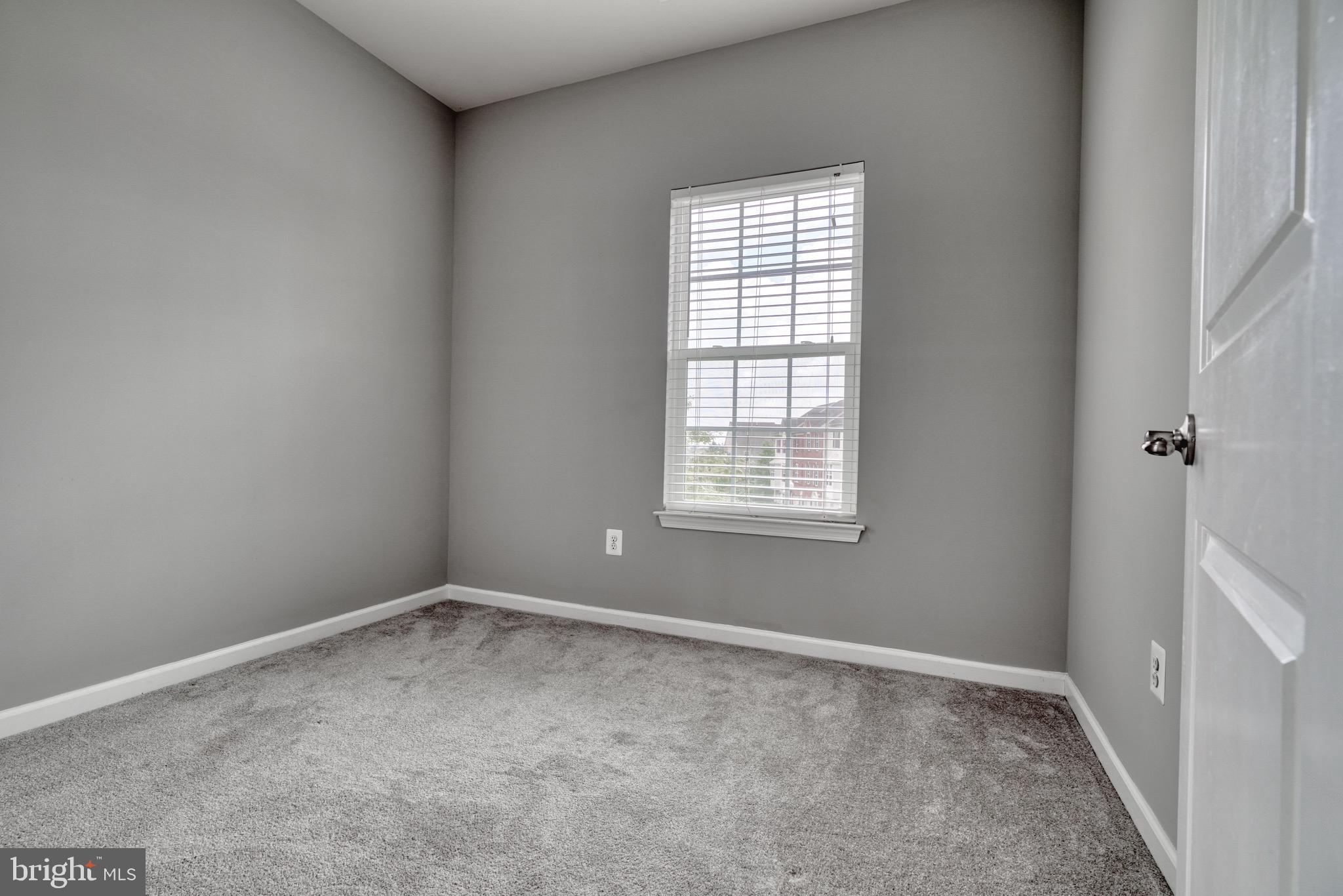 HOWARD SQUARE - Residential Lease