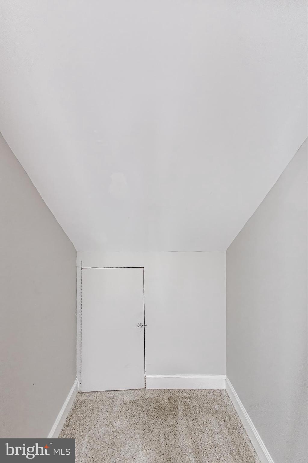 LOCHERN - Residential