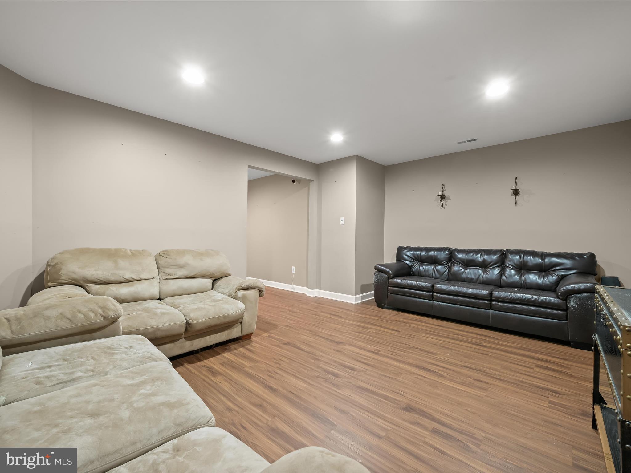 HUNGERFORD MANOR - Residential