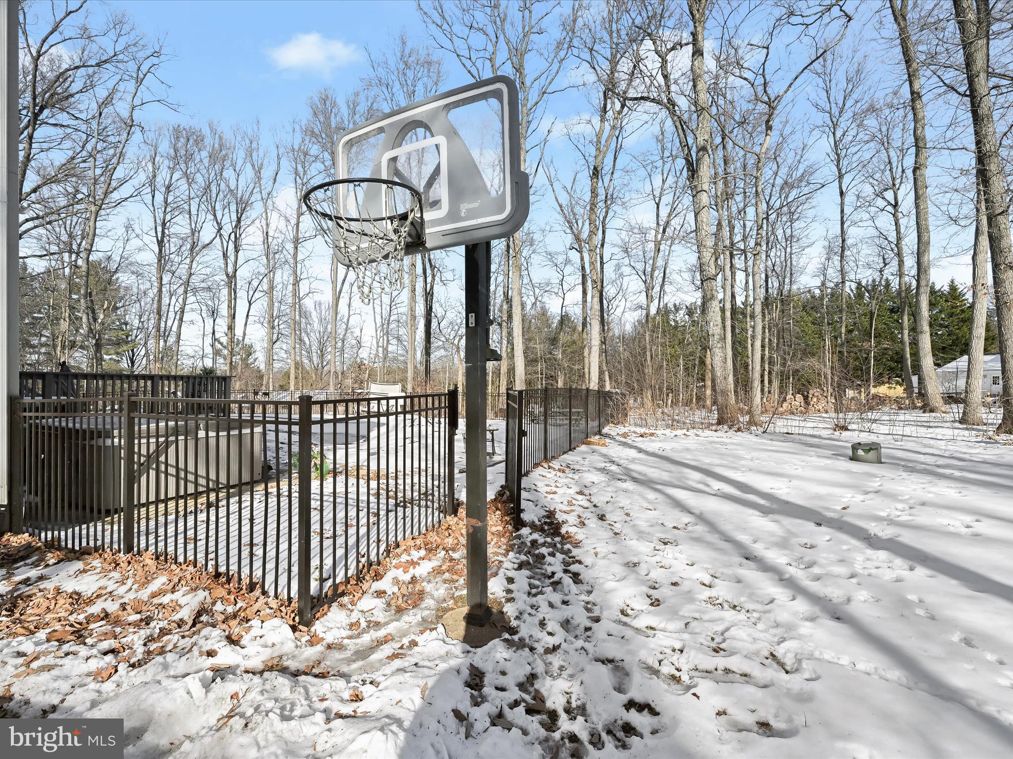 HUNGERFORD MANOR - Residential