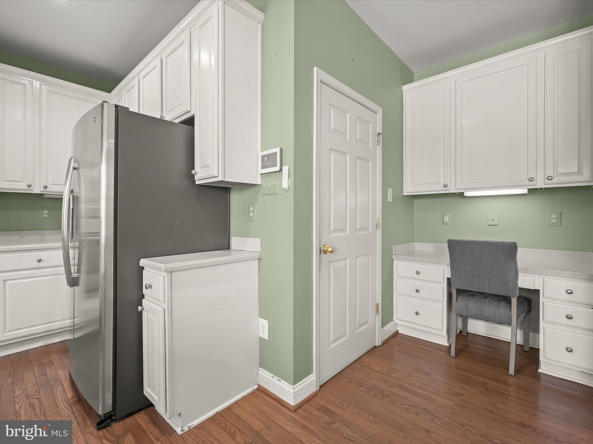 HUNGERFORD MANOR - Residential