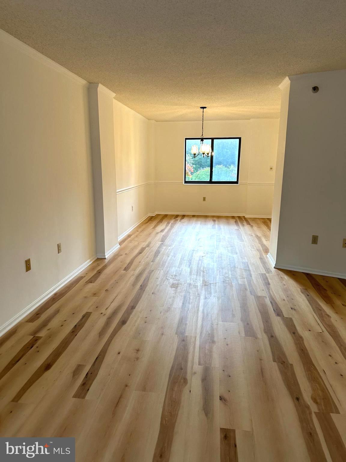 LEISURE WORLD - Residential