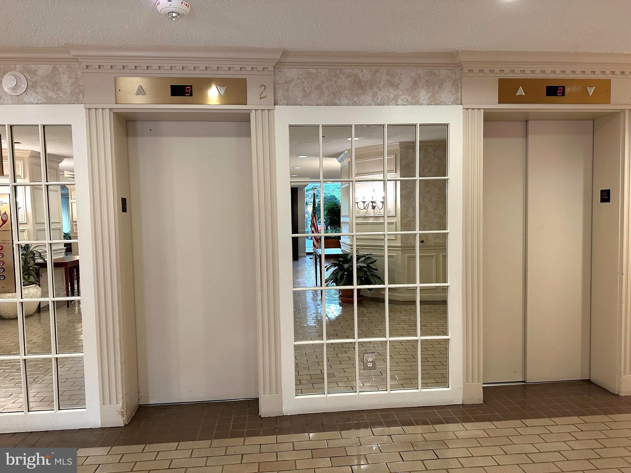 LEISURE WORLD - Residential