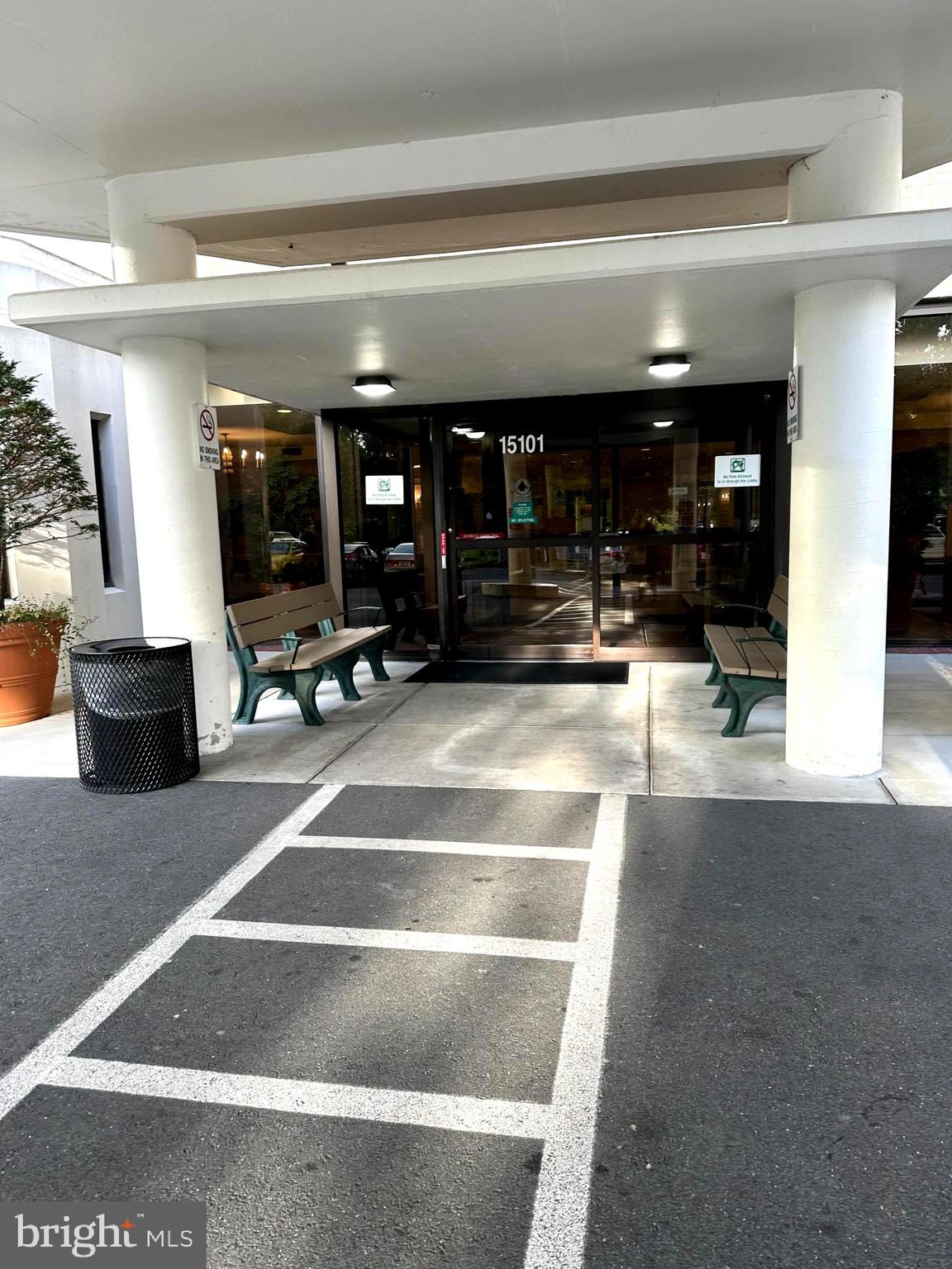 LEISURE WORLD - Residential